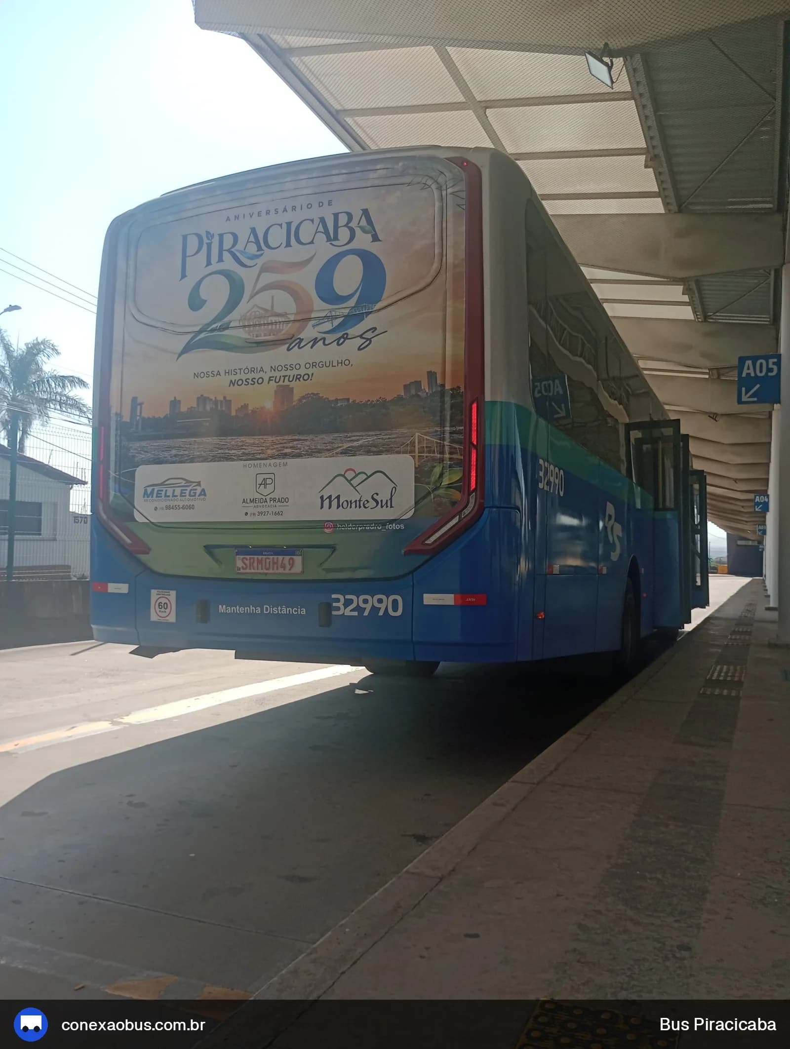 Ônibus CAIO Apache Vip V, da Rápido Sumaré | Pira Mobilidade, prefixo 32990, em Piracicaba-SP