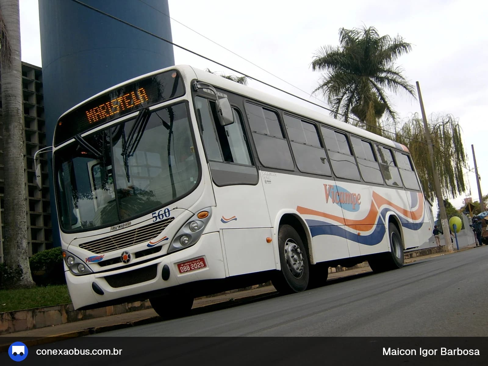 Ônibus Marcopolo Torino 2007, da Vicampe Transportes e Turismo, prefixo 560, em Laranjal Paulista-SP