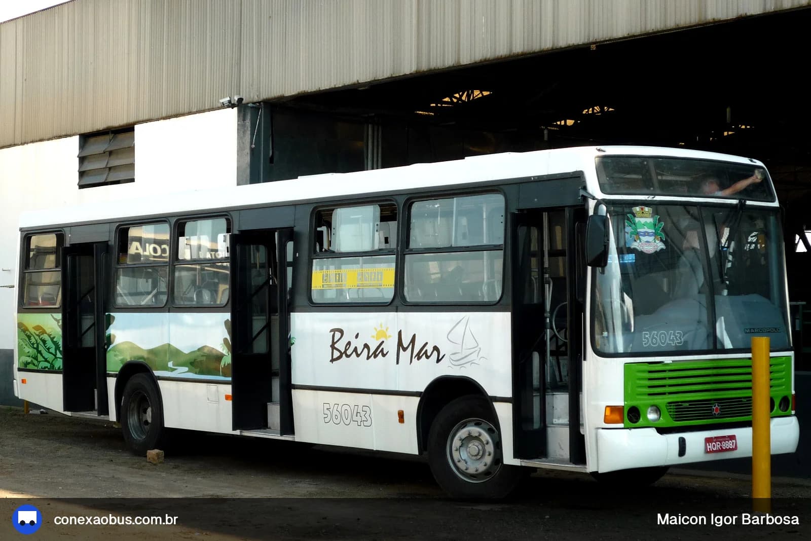 Ônibus Marcopolo Torino GV, da Viação Beira Mar de Mongaguá, prefixo 56043, em Piracicaba-SP
