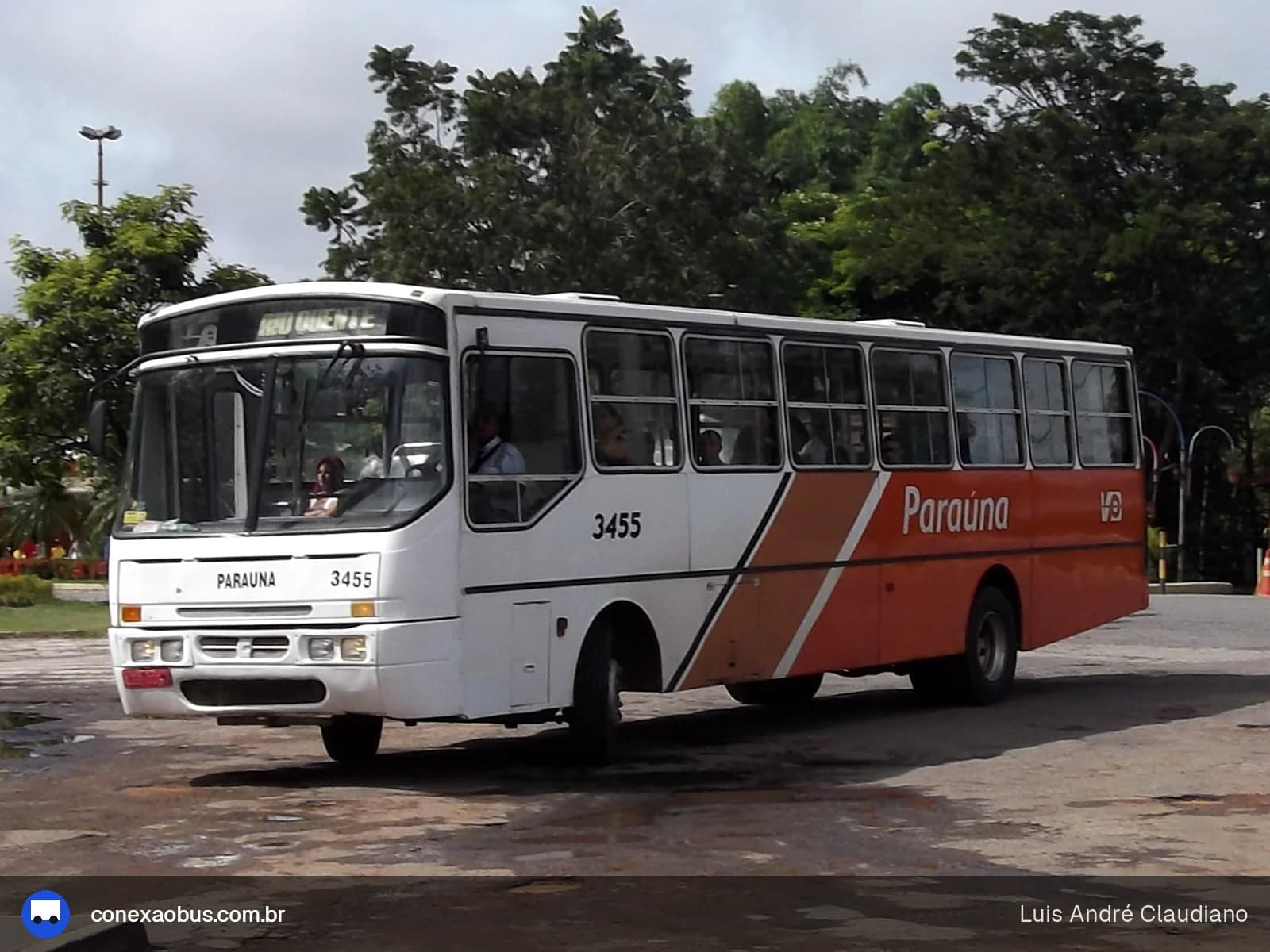 Ônibus Ciferal GLS BUS, da Viação Paraúna, prefixo 3455, em Rio Quente-GO