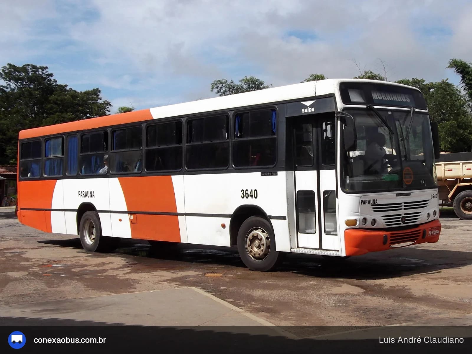 Ônibus Marcopolo Torino 1999, da Viação Paraúna, prefixo 3640, em Rio Quente-GO