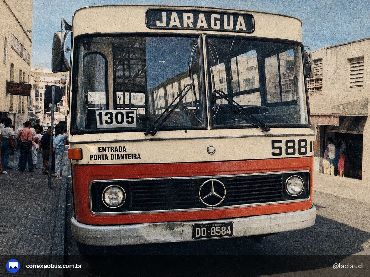 Ônibus Mercedes-Benz O-364, da VIPA - Viação Panorâmica, prefixo 588, em Piracicaba-SP