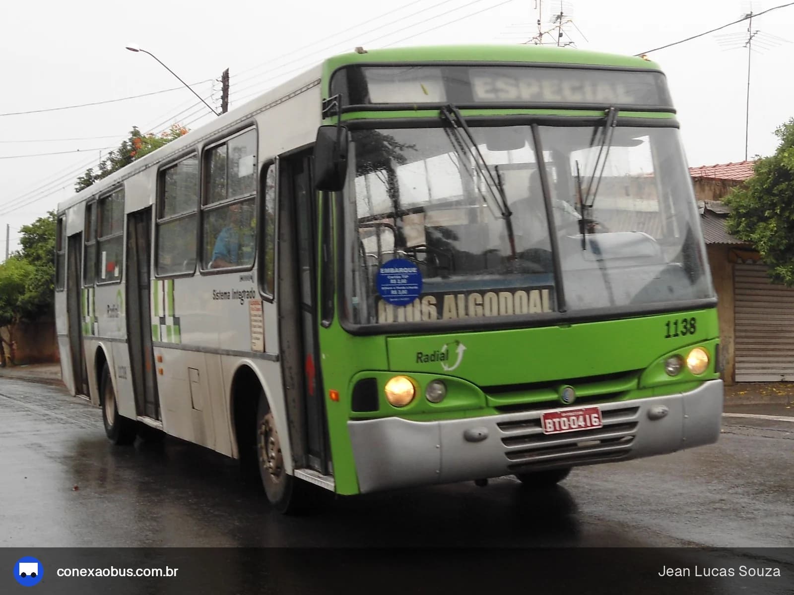 Ônibus CAIO Alpha, da VIPA - Viação Panorâmica, prefixo 1138, em Piracicaba-SP