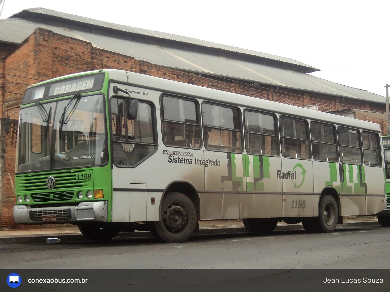 Ônibus Marcopolo Torino GV, da VIPA - Viação Panorâmica, prefixo 1198, em Piracicaba-SP