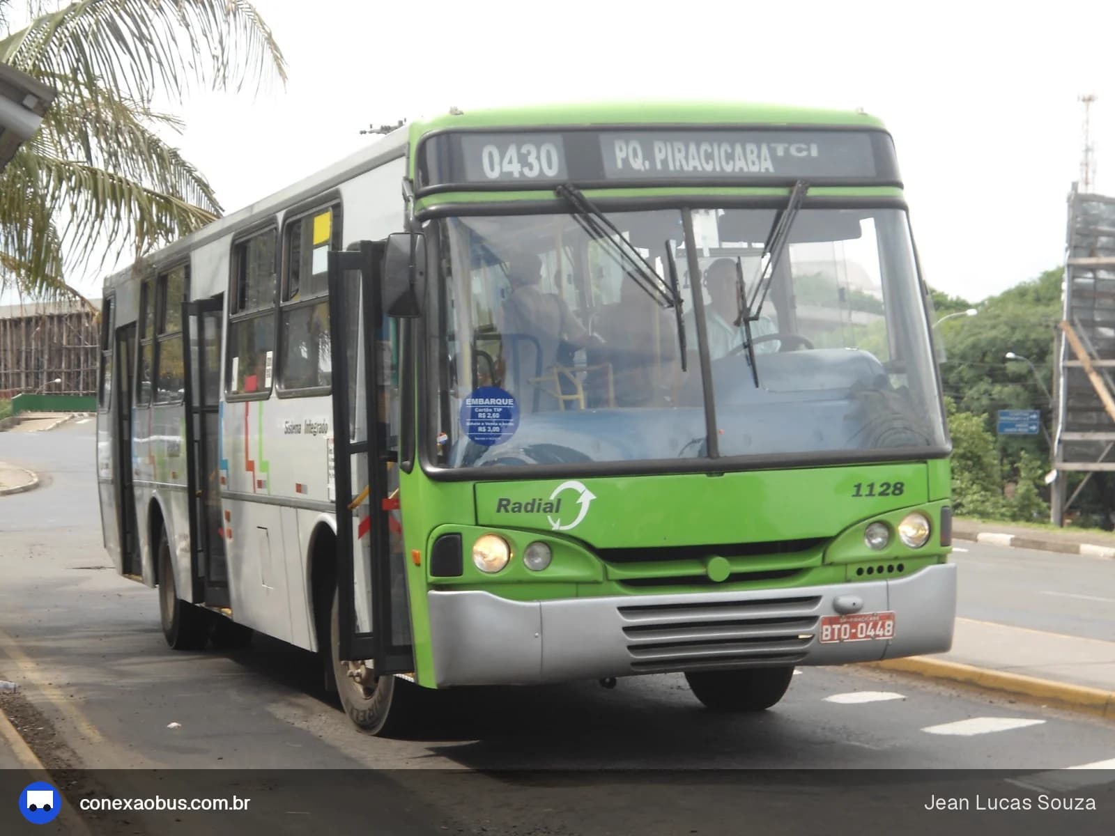 Ônibus CAIO Alpha, da VIPA - Viação Panorâmica, prefixo 1128, em Piracicaba-SP