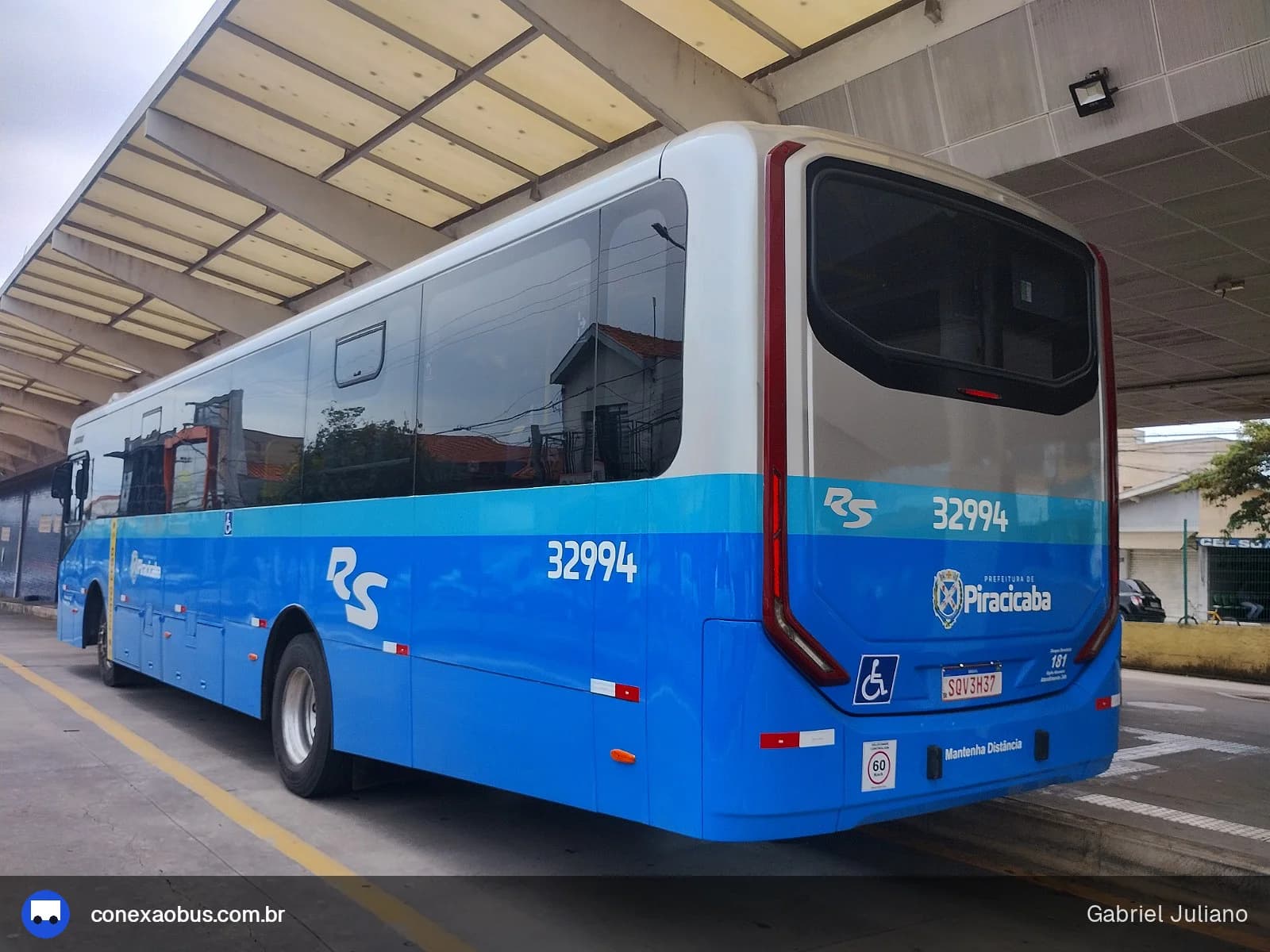 Ônibus CAIO Apache Vip V, da Rápido Sumaré | Pira Mobilidade, prefixo 32994, em Piracicaba-SP