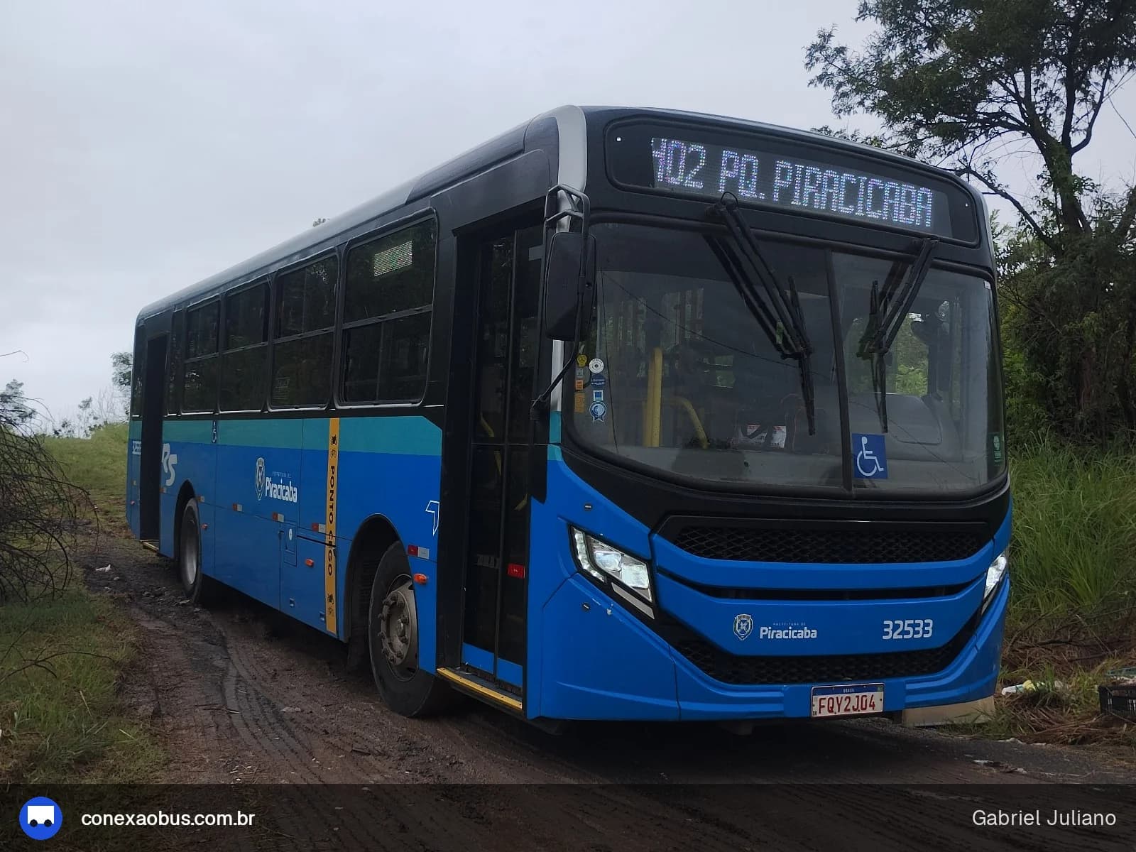 Ônibus CAIO Apache Vip V, da Rápido Sumaré | Pira Mobilidade, prefixo 32533, em Piracicaba-SP