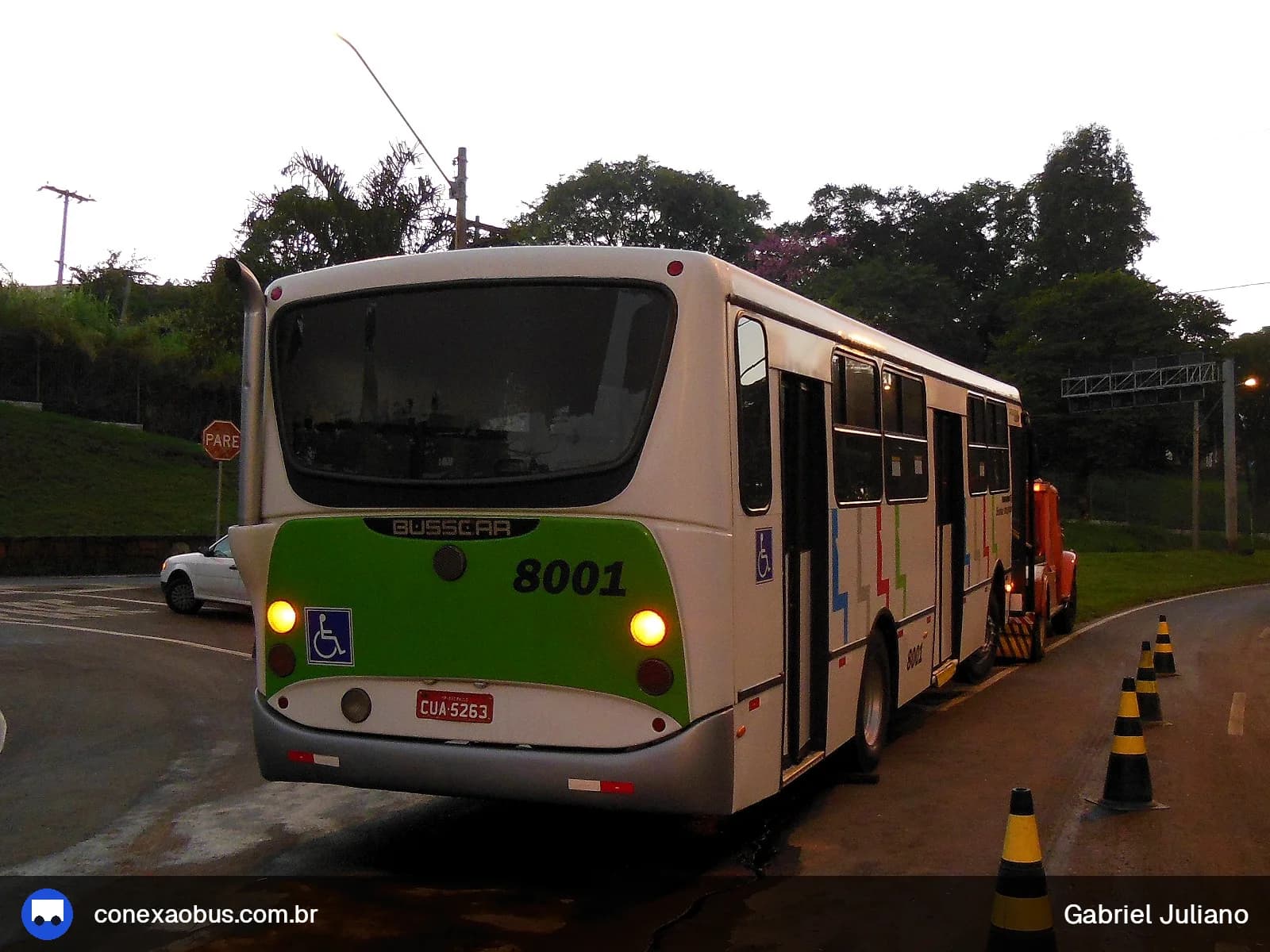 Ônibus Busscar Urbanuss Pluss, da Auto Viação Millenium Ltda, prefixo 8001, em Piracicaba-SP