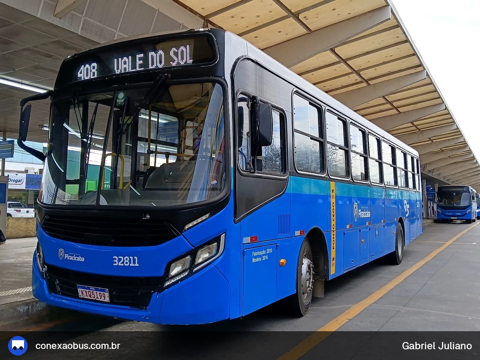 Ônibus CAIO Apache Vip IV, da Rápido Sumaré | Pira Mobilidade, prefixo 32811, em Piracicaba-SP