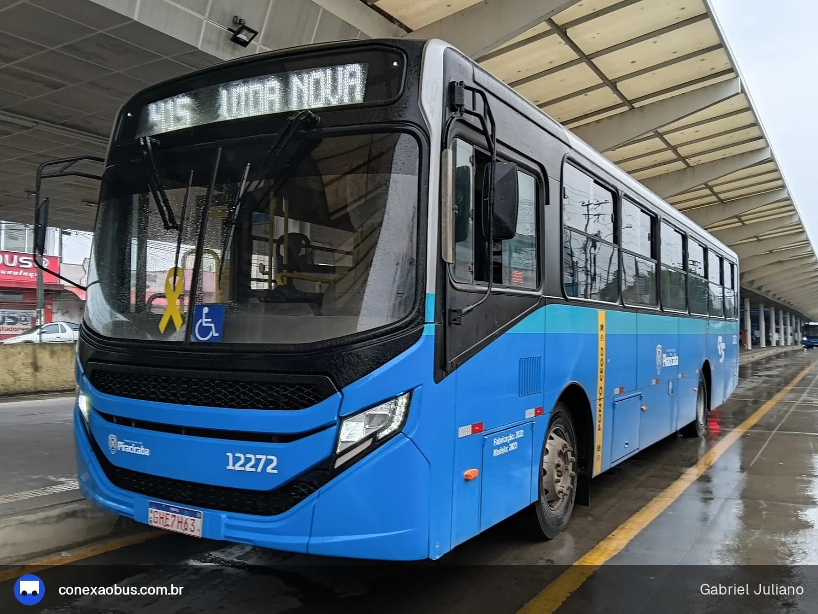 Ônibus CAIO Apache Vip V, da Rápido Sumaré | Pira Mobilidade, prefixo 12272, em Piracicaba-SP