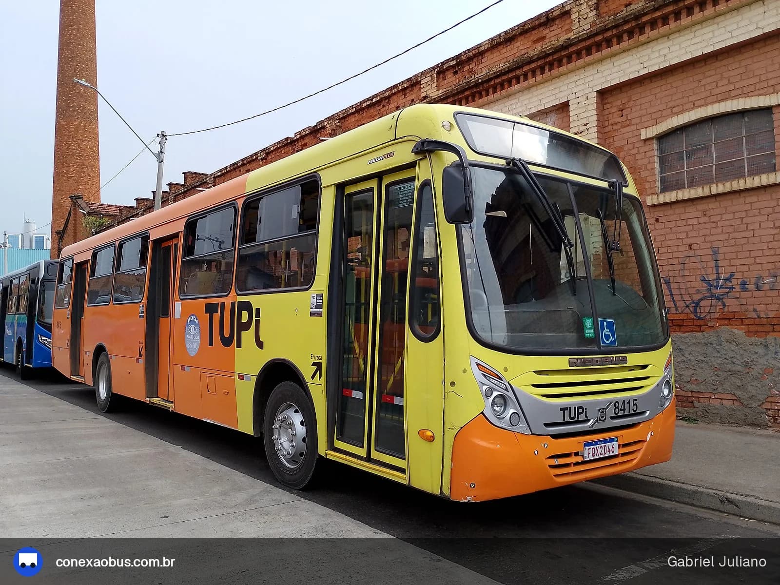 Ônibus Neobus Mega Plus, da TUPi | Transporte Urbano Piracicaba, prefixo 8415, em Piracicaba-SP