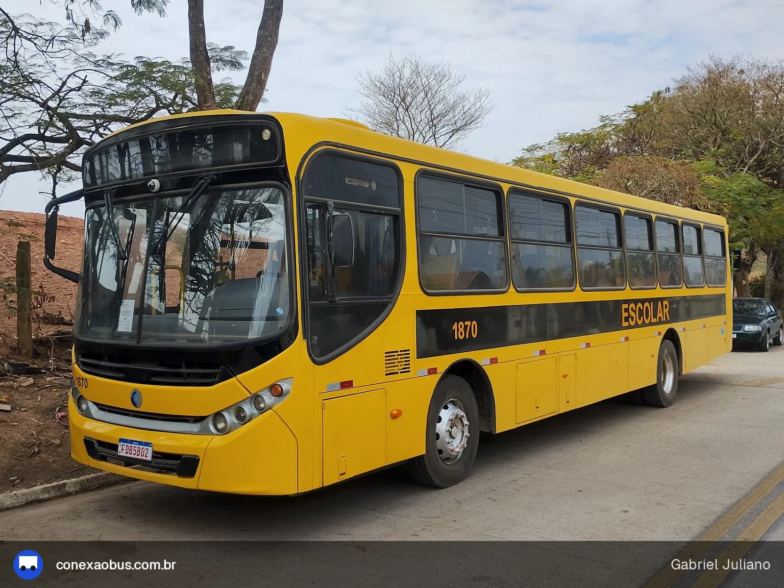 Ônibus CAIO Apache Vip III, da Viação Salire, prefixo 1870, em Piracicaba-SP