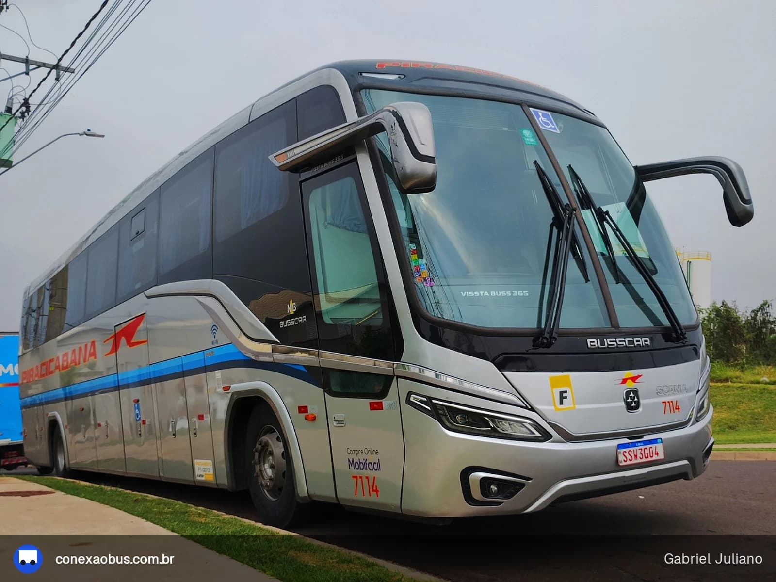 Ônibus Busscar VISSTA Buss 365 NB1, da Viação Piracicabana, prefixo 7114, em Piracicaba-SP