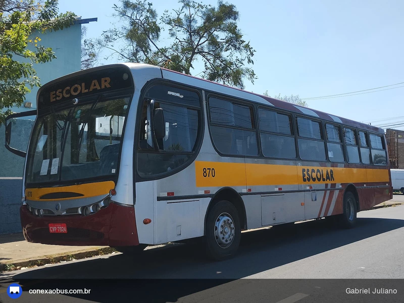 Ônibus CAIO Apache Vip, da Viação Stênico Ltda, prefixo 870, em Piracicaba-SP