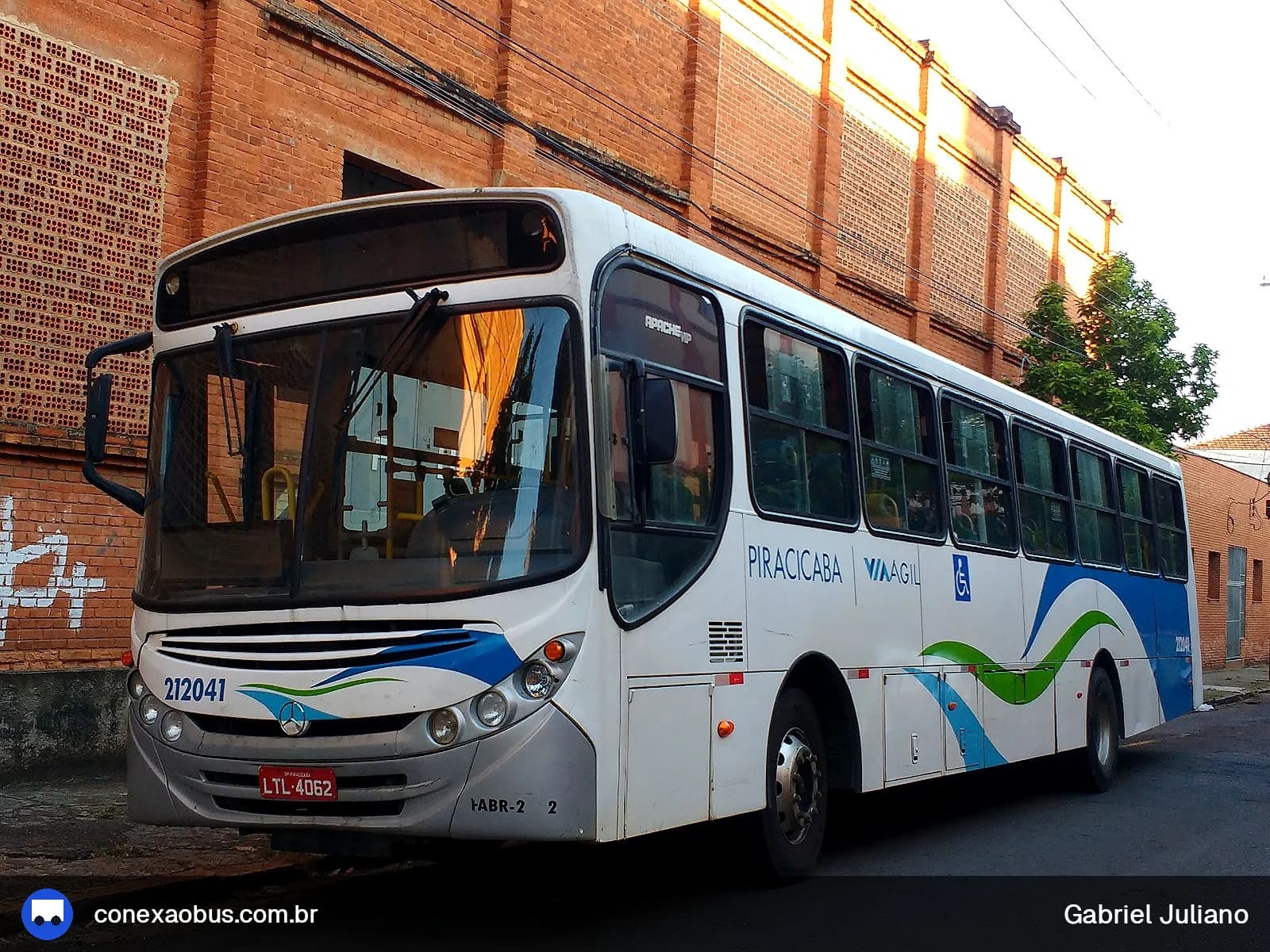 Ônibus CAIO Apache Vip II, da Via Ágil | Transporte Coletivo de Piracicaba, prefixo 212041, em Piracicaba-SP