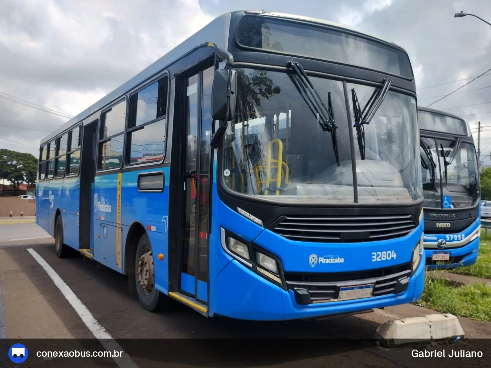 Ônibus CAIO Apache Vip IV, da Rápido Sumaré | Pira Mobilidade, prefixo 32804, em Piracicaba-SP