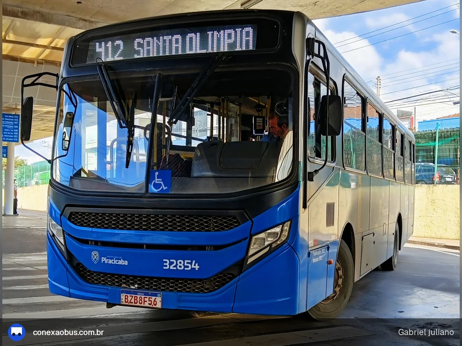 Ônibus CAIO Apache Vip V, da Rápido Sumaré | Pira Mobilidade, prefixo 32854, em Piracicaba-SP