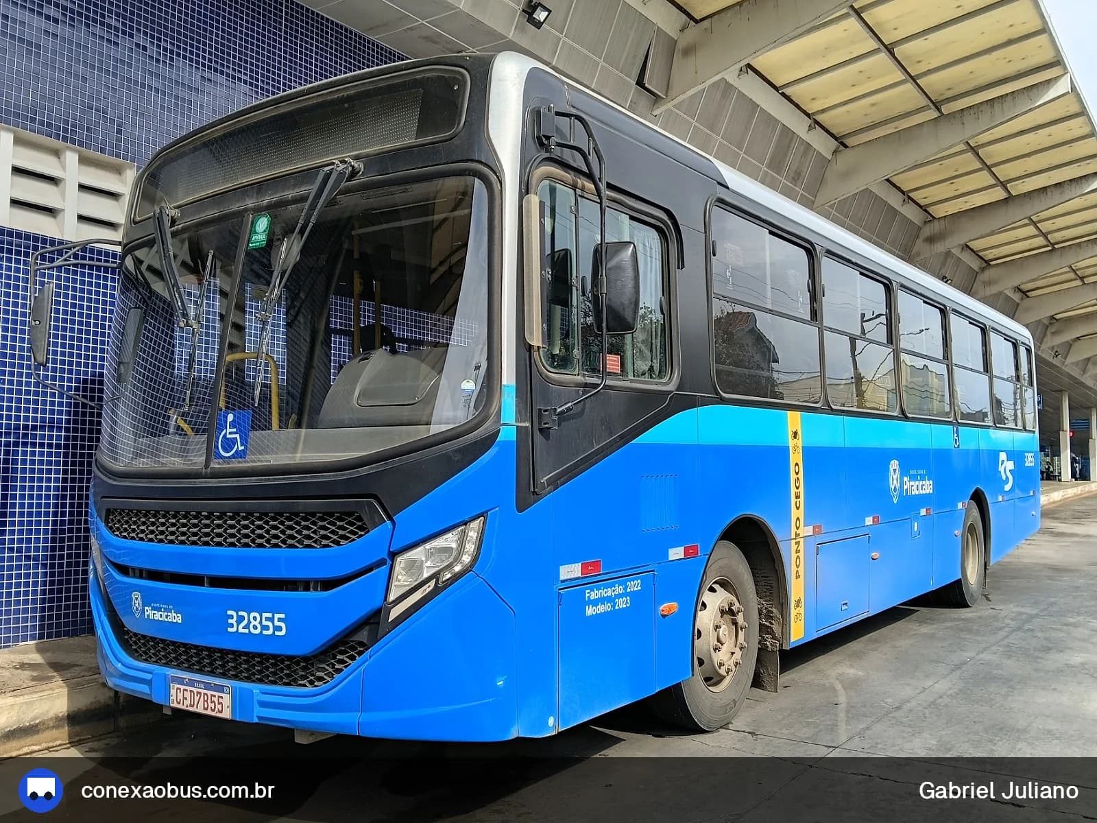 Ônibus CAIO Apache Vip V, da Rápido Sumaré | Pira Mobilidade, prefixo 32855, em Piracicaba-SP