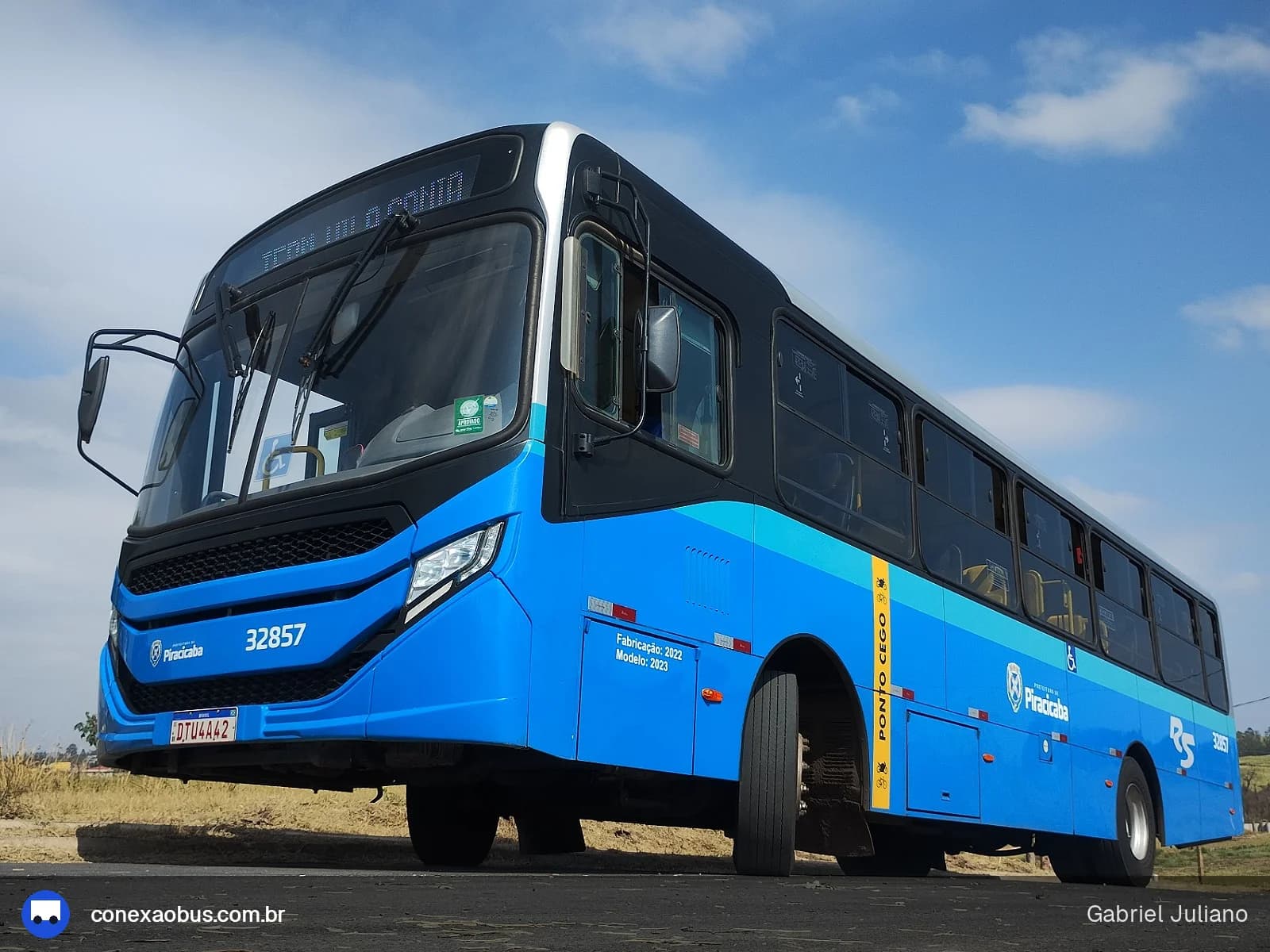 Ônibus CAIO Apache Vip V, da Rápido Sumaré | Pira Mobilidade, prefixo 32857, em Piracicaba-SP