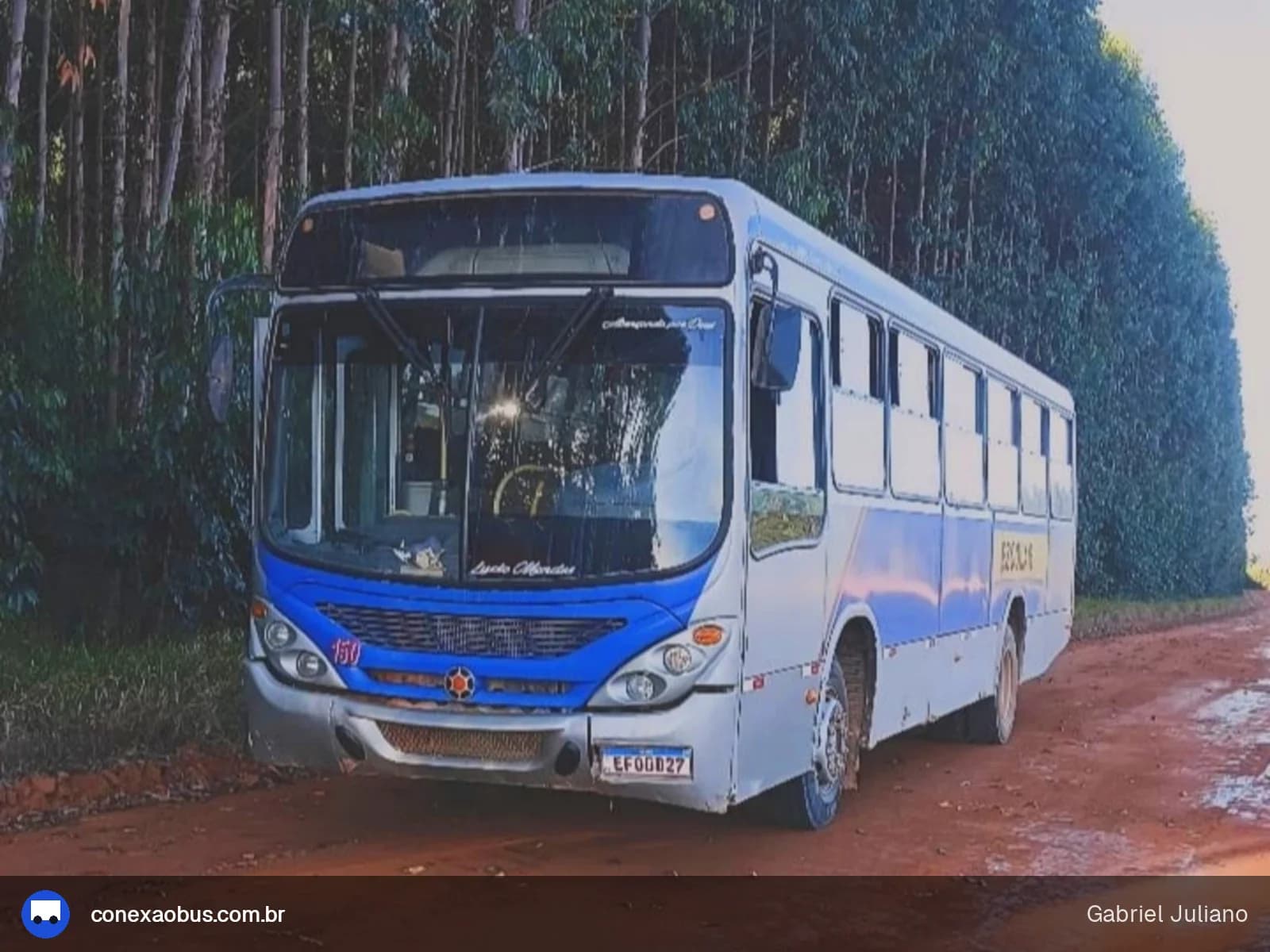Ônibus Marcopolo Torino 2007, da PARTICULARES, prefixo 150, em Novo Cruzeiro-MG