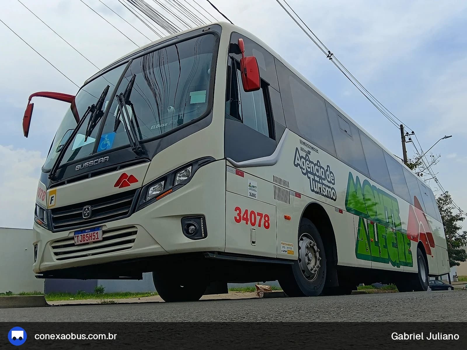 Ônibus Busscar El Buss FT 2021, da Monte Alegre Turismo, prefixo 34078, em Piracicaba-SP