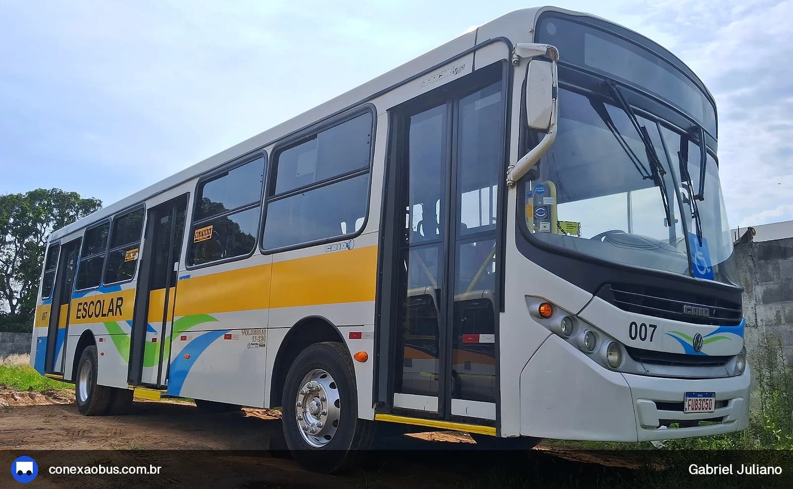 Ônibus CAIO Apache Vip III, da Terra Auto Viação, prefixo 007, em Charqueada-SP