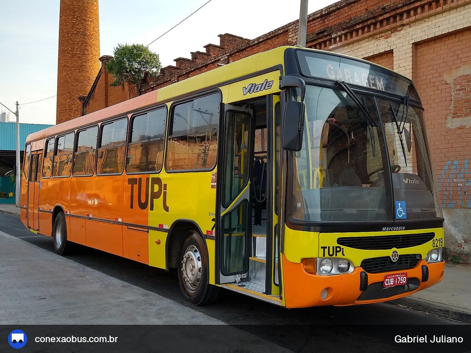 Ônibus Marcopolo Viale, da TUPi | Transporte Urbano Piracicaba, prefixo 8219, em Piracicaba-SP