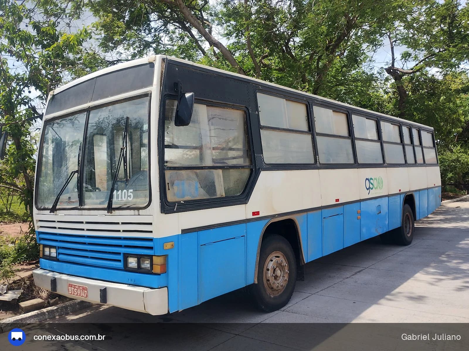 Ônibus CAIO Vitória, da GSA - Grupo Santin Agrícola, prefixo 1105, em Piracicaba-SP