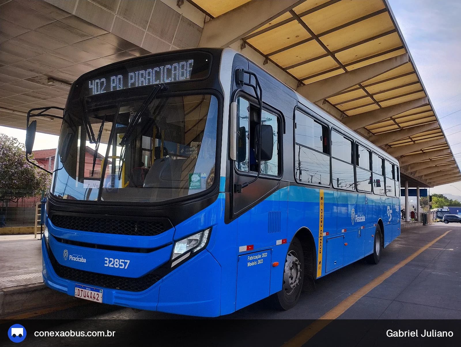 Ônibus CAIO Apache Vip V, da Rápido Sumaré | Pira Mobilidade, prefixo 32857, em Piracicaba-SP