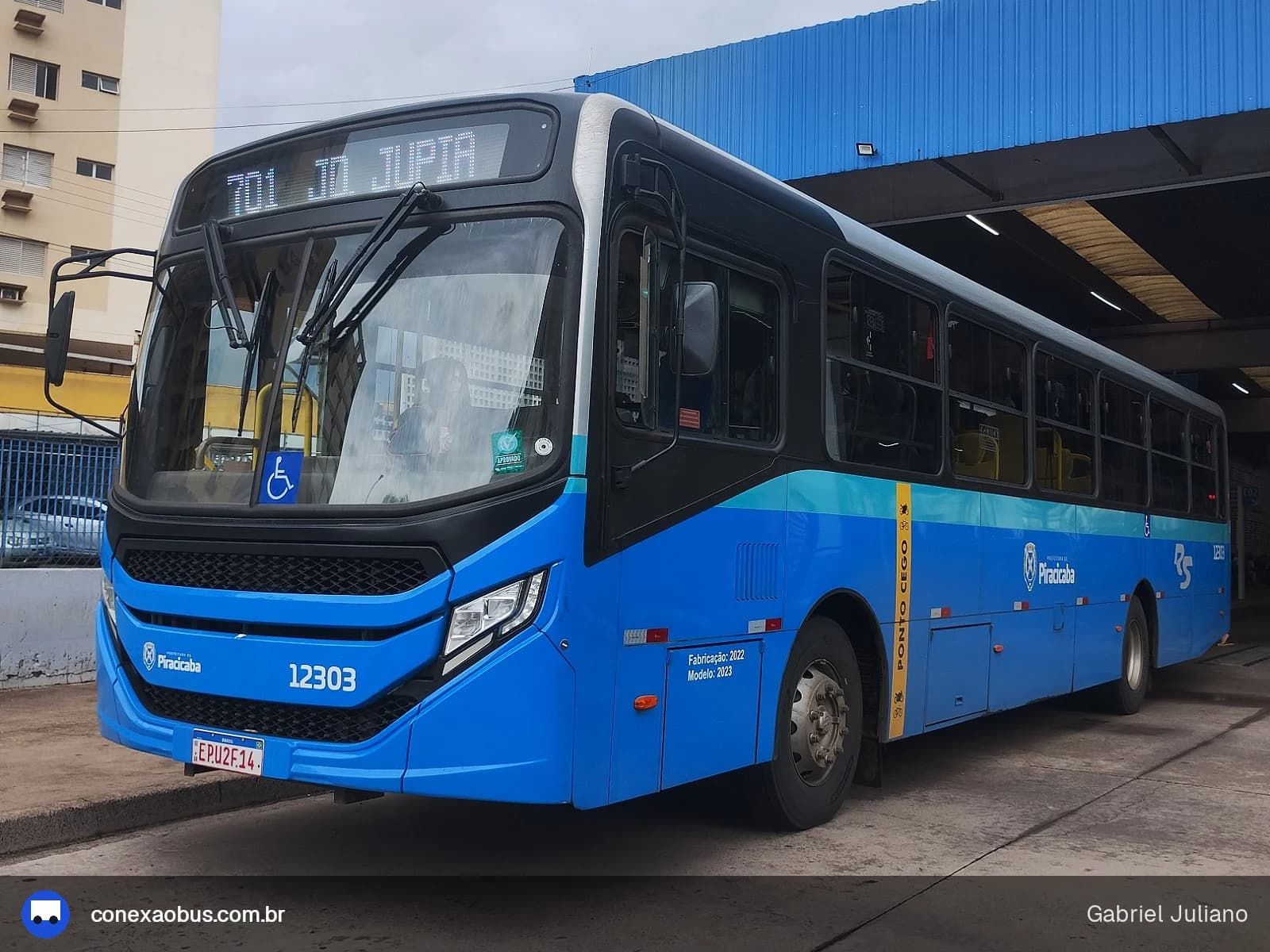 Ônibus CAIO Apache Vip V, da Rápido Sumaré | Pira Mobilidade, prefixo 12303, em Piracicaba-SP