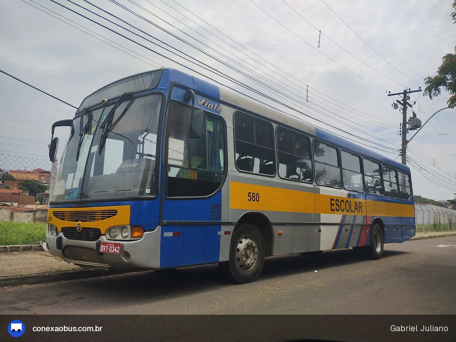 Ônibus Marcopolo Viale, da Viação Stênico Ltda, prefixo 580, em Piracicaba-SP