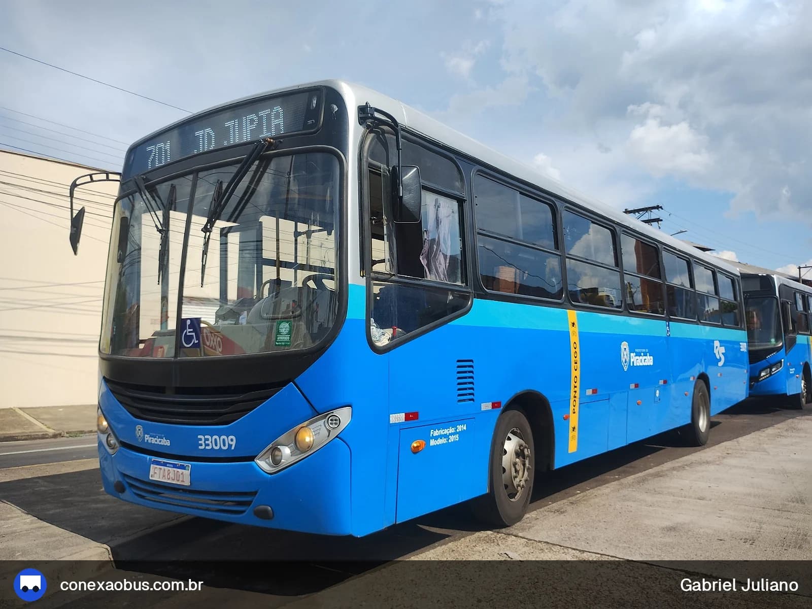 Ônibus Comil Svelto 2012, da Rápido Sumaré | Pira Mobilidade, prefixo 33009, em Piracicaba-SP