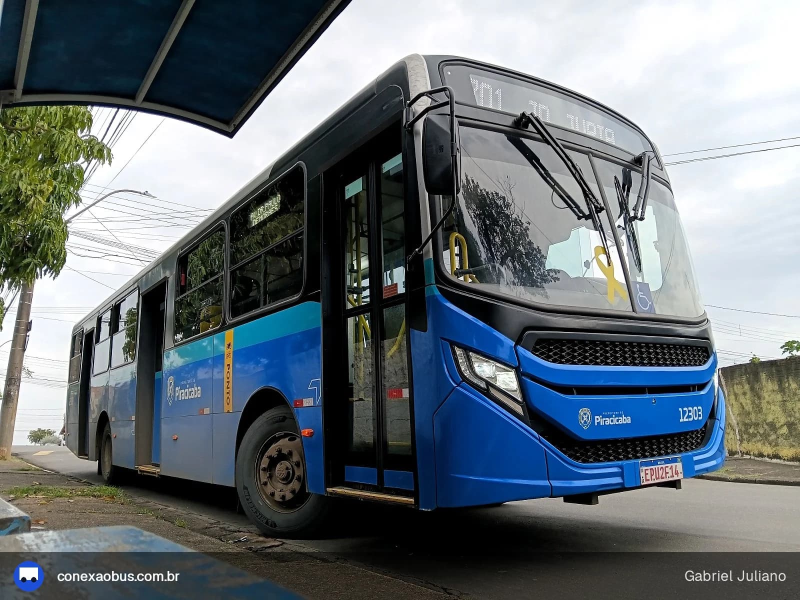 Ônibus CAIO Apache Vip V, da Rápido Sumaré | Pira Mobilidade, prefixo 12303, em Piracicaba-SP