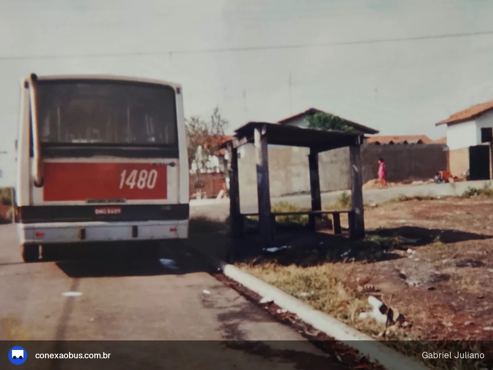 Ônibus CAIO Vitória, da EAOP - Empresa de Auto Ônibus Paulicéia, prefixo 1480, em Piracicaba-SP