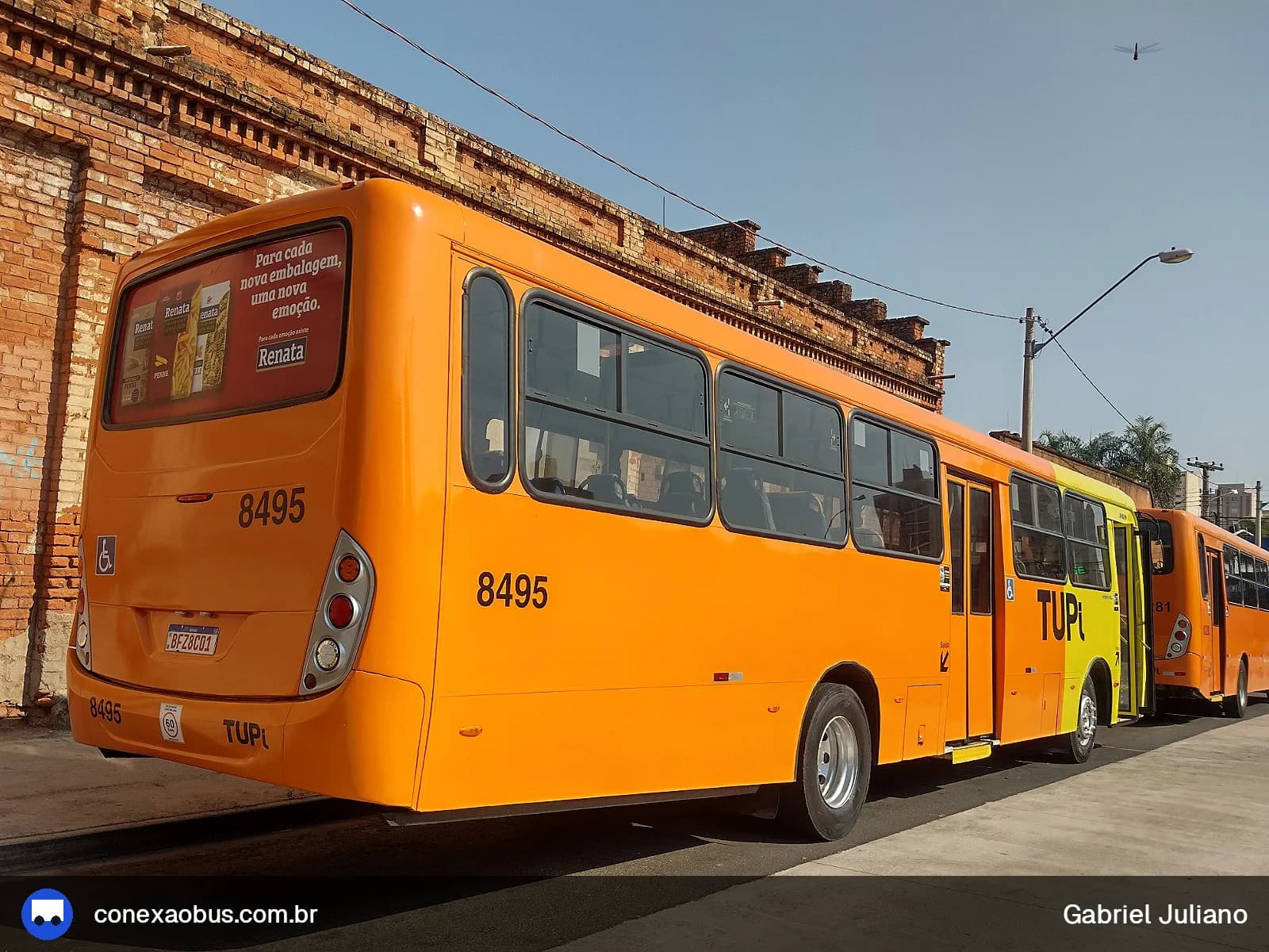Ônibus Comil Svelto 2012, da TUPi | Transporte Urbano Piracicaba, prefixo 8495, em Piracicaba-SP