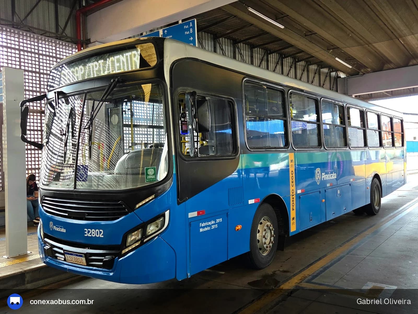 Ônibus CAIO Apache Vip IV, da Rápido Sumaré | Pira Mobilidade, prefixo 32802, em Piracicaba-SP